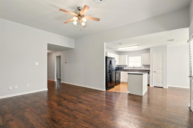 Building Photo - 4006 Enclave Mist Ln