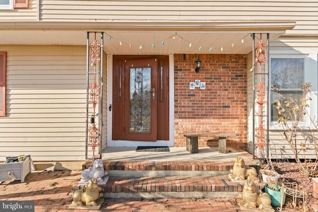 Building Photo - 12 Mershon Ln