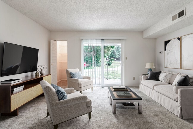 Primary Photo - Arbor Crest Apartments