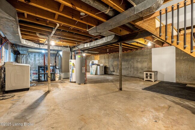 Building Photo - 8715 US-42