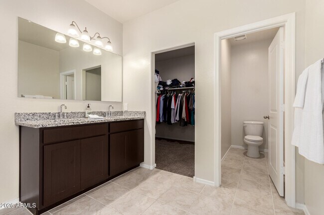 Building Photo - 5065 E Emery Rd