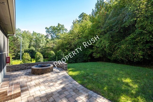 Building Photo - 3606 Brass Lantern Way