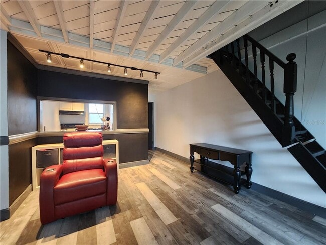 Building Photo - Cute Studio in the heart of Tampa