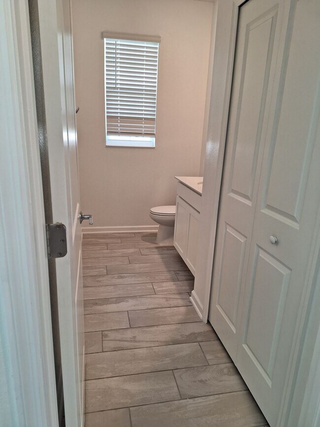 Building Photo - BEAUTIFUL NEW CONSTRUCTION 3 BEDROOM 2.5 B...