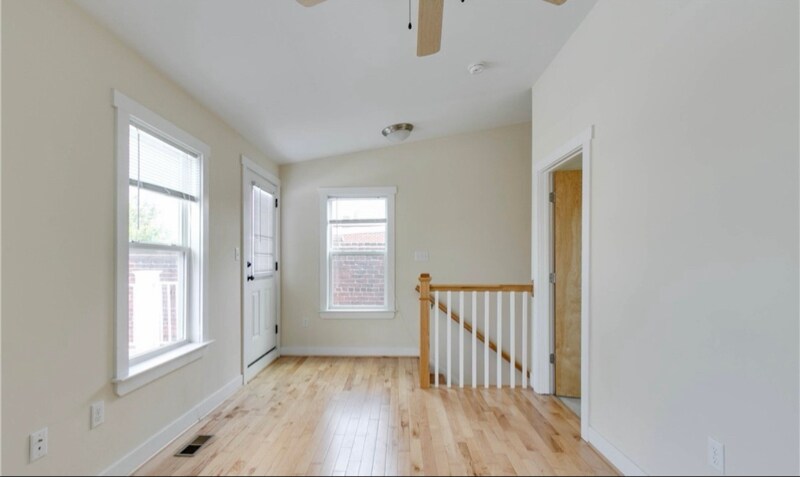 Building Photo - 1325 Porter St