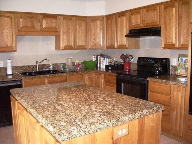 Building Photo - 1420 Ocean Way