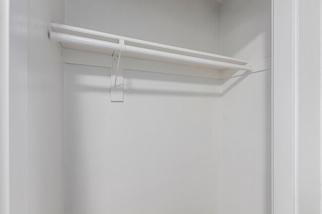 Building Photo - $0 First month rent - Near Grand Canyon University!