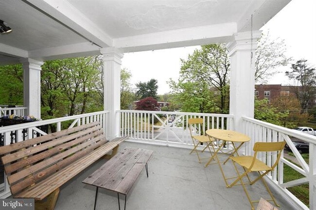 Building Photo - 427 W Sedgwick St