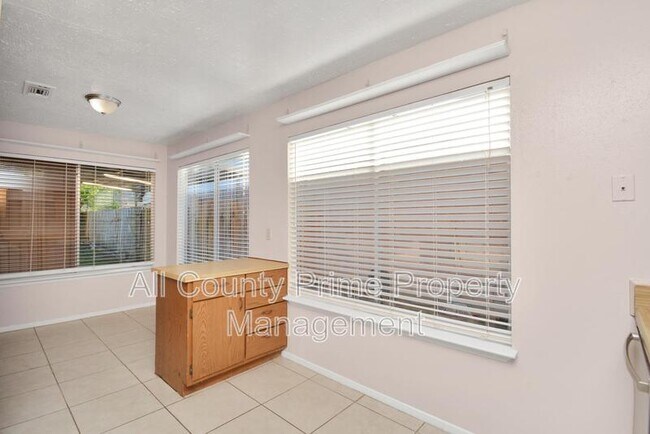 Building Photo - 19214 Cypress River Dr