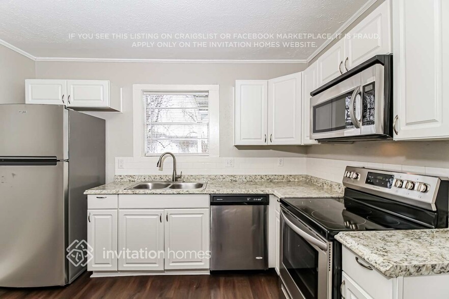 Building Photo - 401 Marshall St