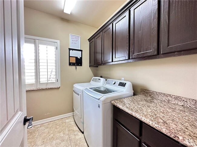Building Photo - 1208 Rocotillo Ln