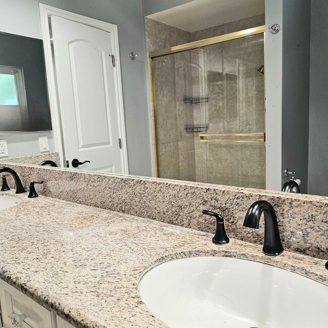 Building Photo - 20811 Tiara St