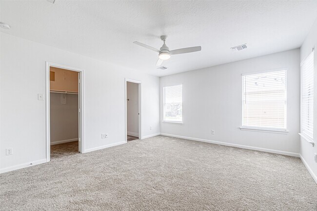 Building Photo - 2723 Piney Lake Ct