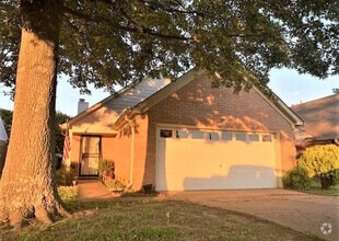 Building Photo - 5432 Kayla Dr