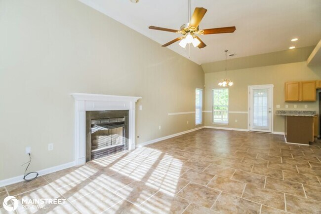 Building Photo - 113 Cross Cove Ct, Hendersonville, TN 37075