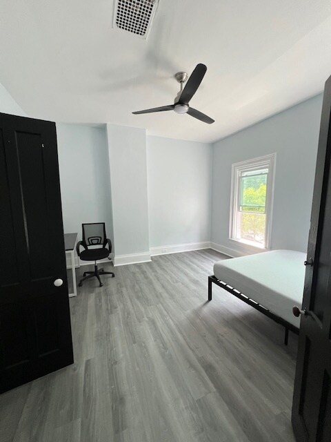 Building Photo - 1211 Madison St