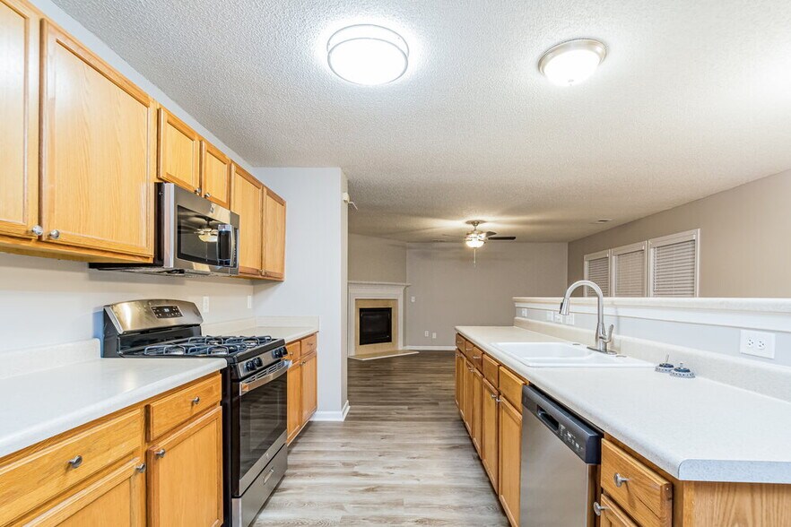 Building Photo - 6056 Ricker Rd