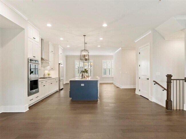 Building Photo - 355 Chiswick Cir