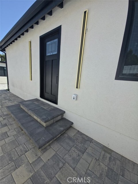 Building Photo - 7331 Vanalden Ave