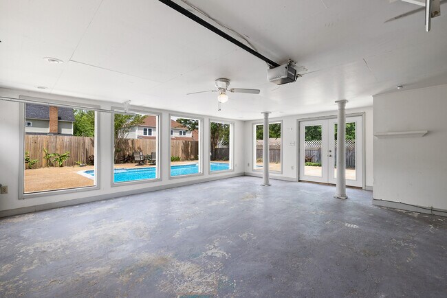 Building Photo - 1879 Corbin Rd