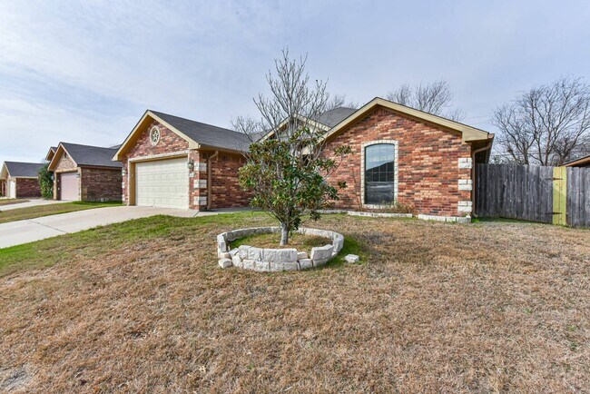 Building Photo - 6905 Deorsam Loop