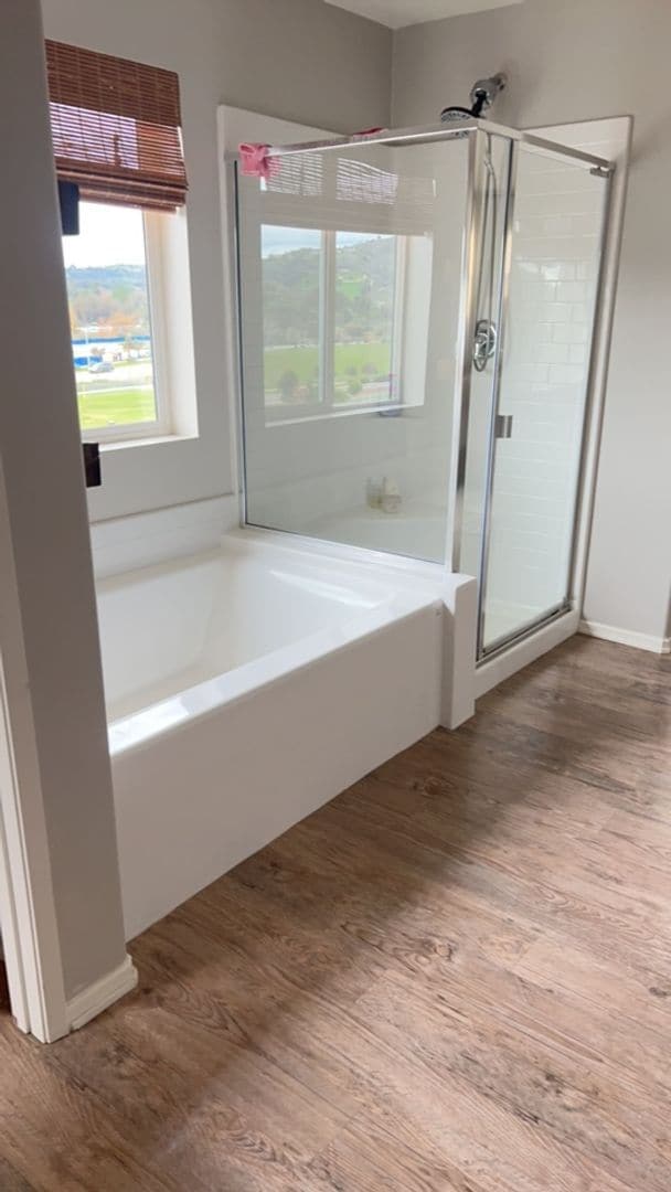 Building Photo - Beautiful 4 bedroom, 3 bath home nestled in the foothills of Fallbrook