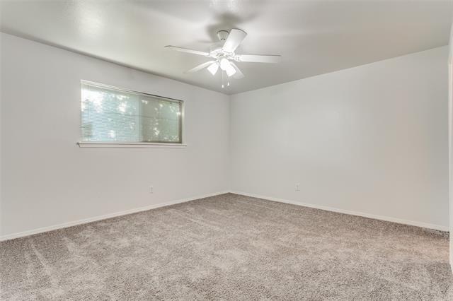 Building Photo - 905 Stratford Dr