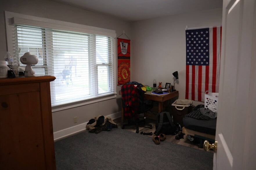 Building Photo - 131 Union St