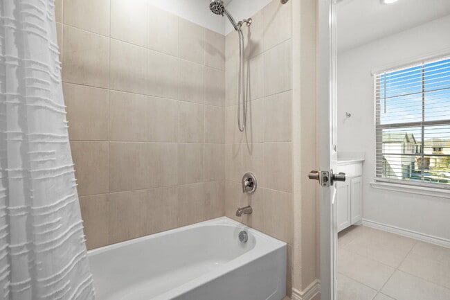 Building Photo - Beautiful 4 Bedroom Home in Spiritas Ranch Near Lake Lewisville