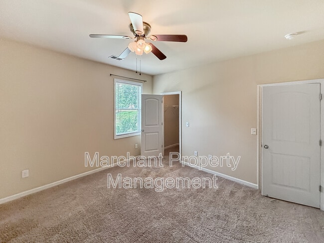 Building Photo - 159 Waltzing Vine Ln