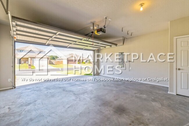 Building Photo - 2504 Elmwood Ave