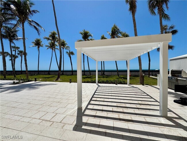 Building Photo - 4001 Gulf Shore Blvd N