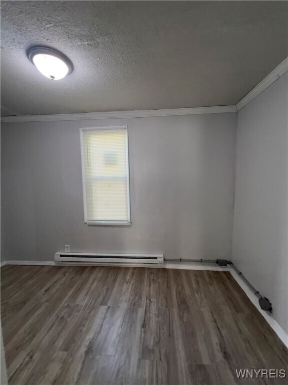 Building Photo - 123 Gibson St