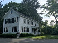 Building Photo - 747 Main St