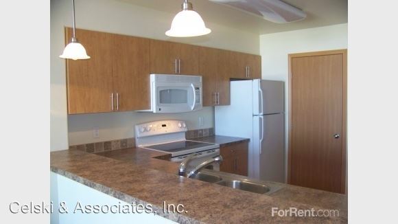 Building Photo - 785 Canyon St