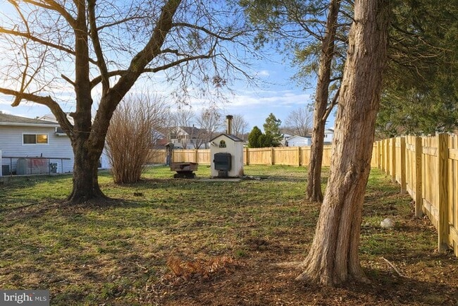 Building Photo - 87 Becks Ln