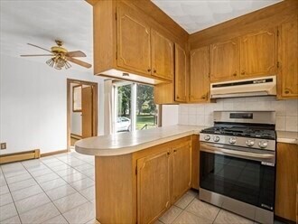 Building Photo - 8 Bradford St