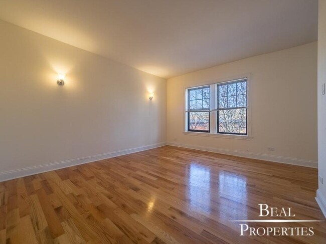 Primary Photo - 1 bedroom in CHICAGO IL 60657