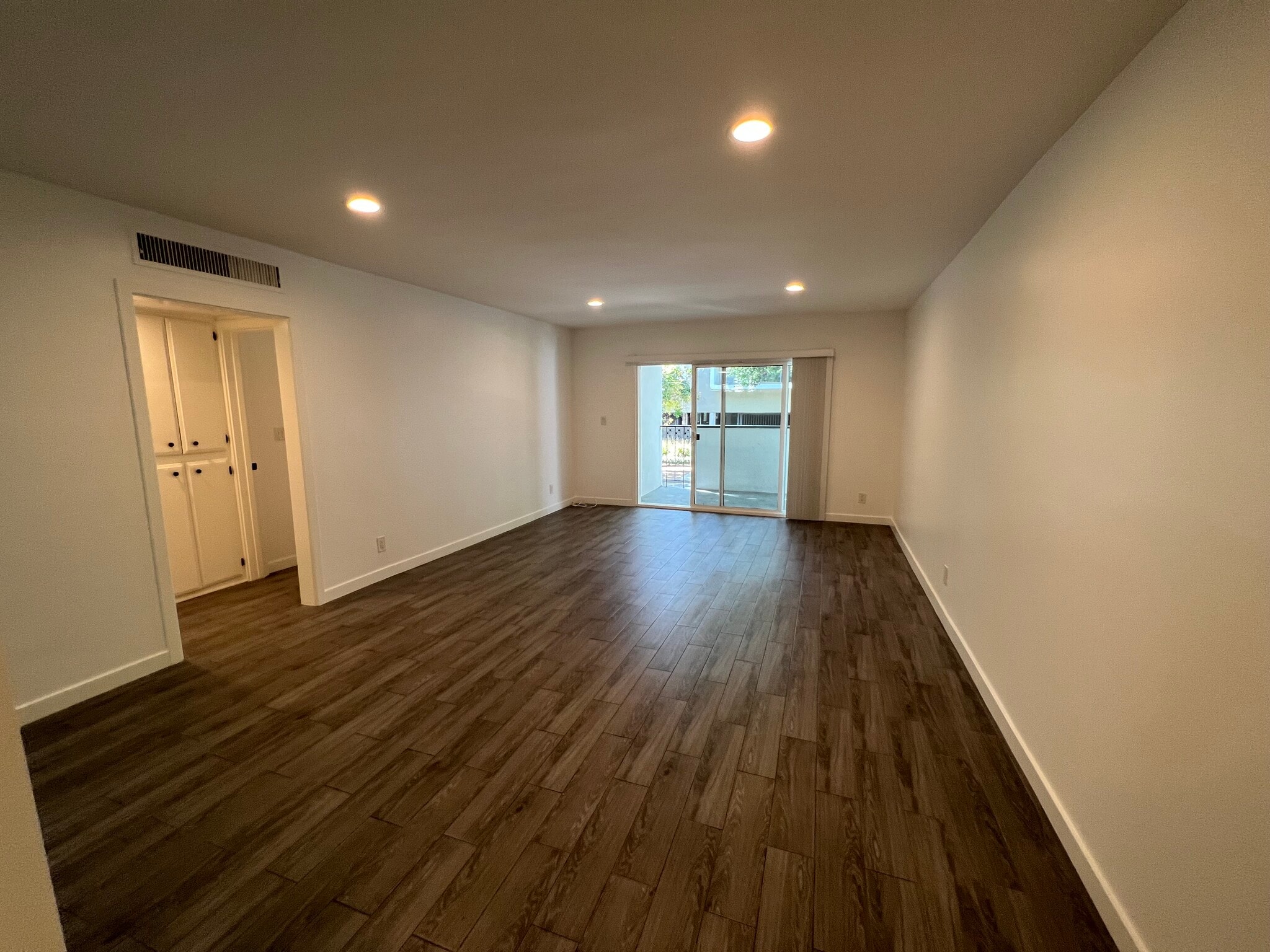 Livingroom - 1330 N Sweetzer Ave