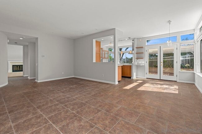 Building Photo - 4485 Sunset Bluffs Way