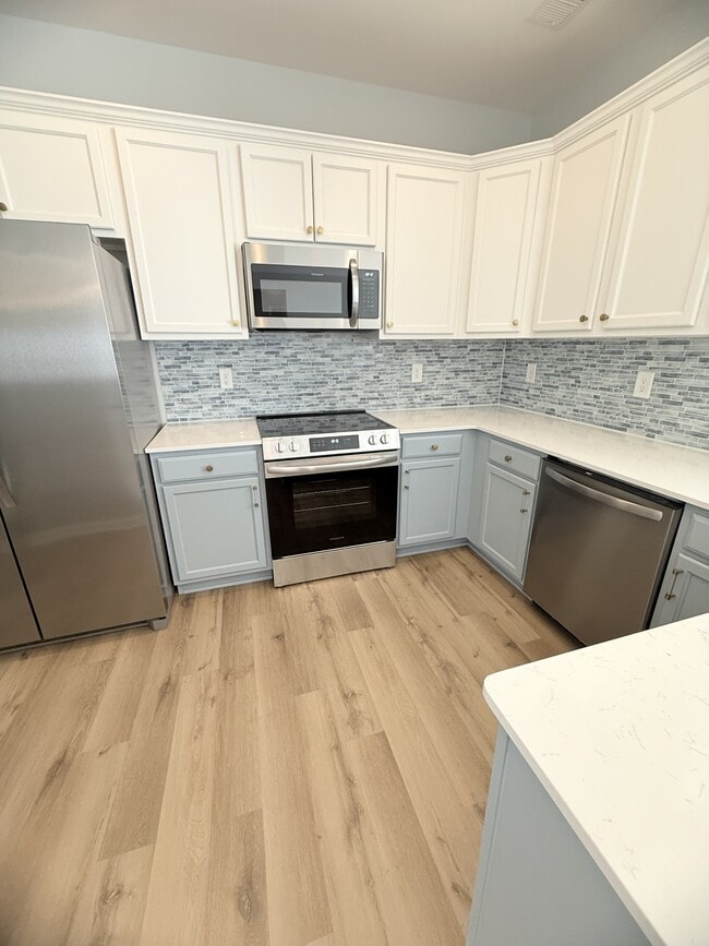 Building Photo - 207 Cupola Dr