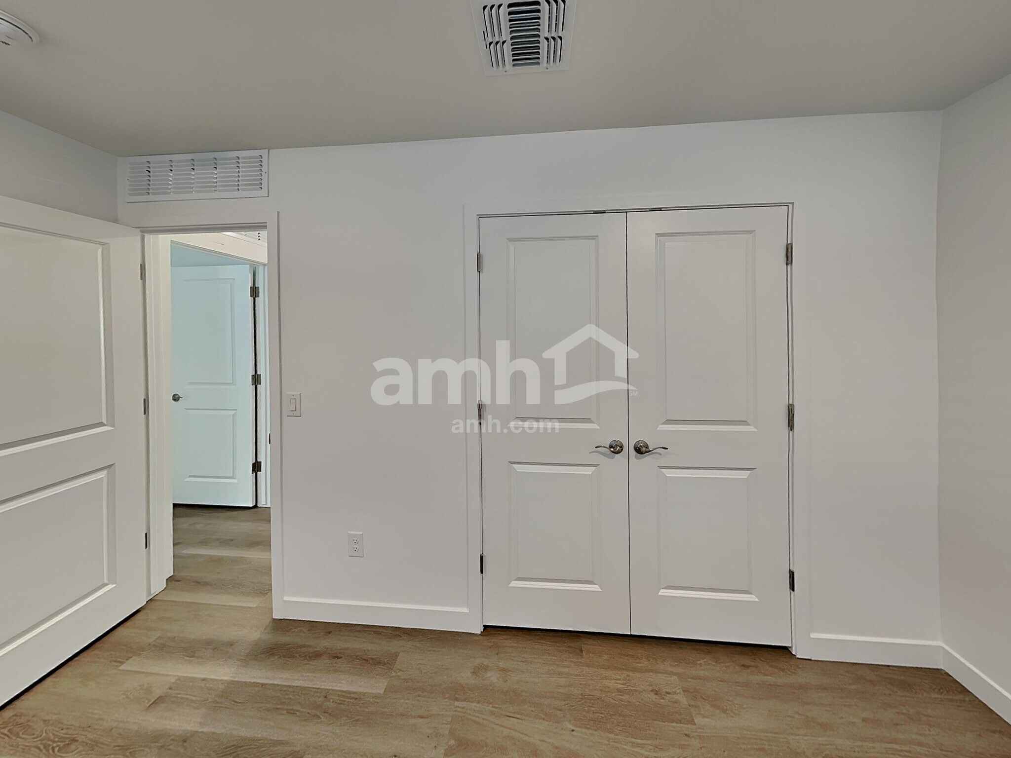 Building Photo - 6486 E Paseo Alga