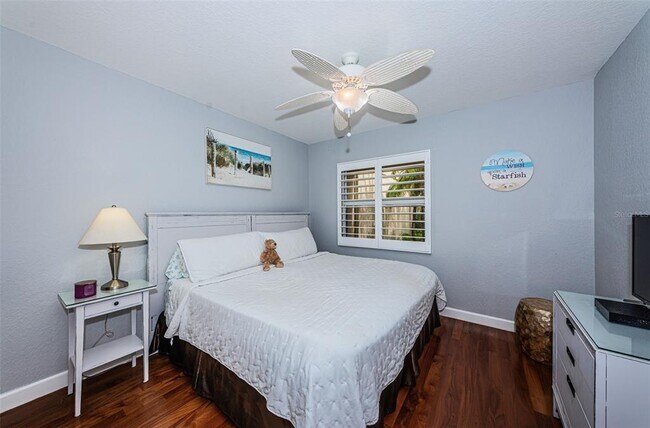 Building Photo - 6105 Bahia Del Mar Cir