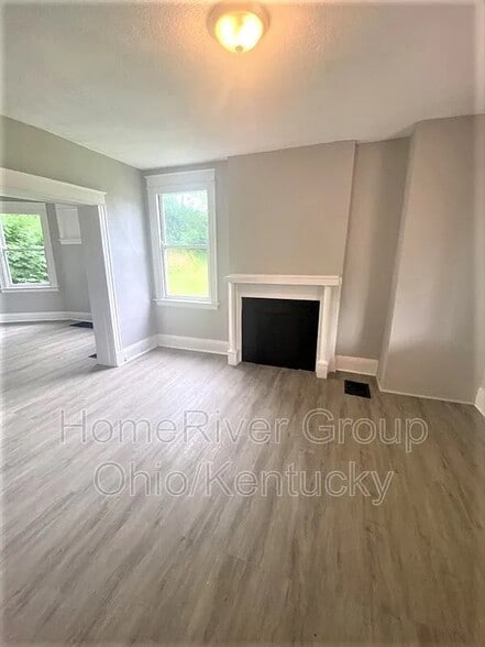Building Photo - 1570 Dixmont Ave