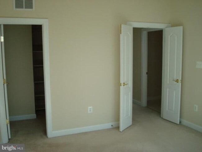 Building Photo - 11445 Fogarty Ct