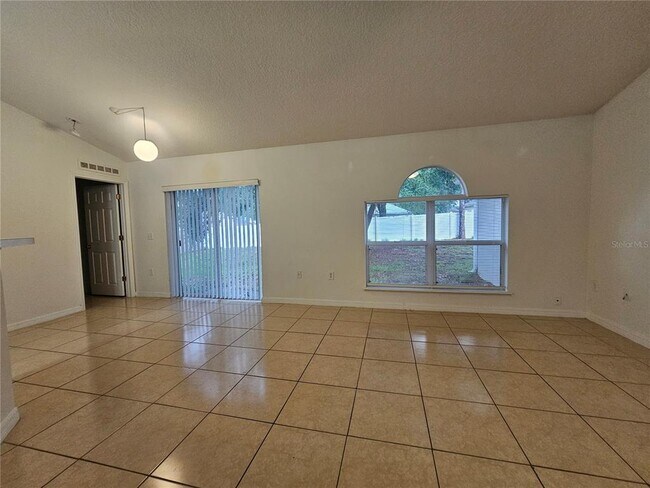 Building Photo - 1017 White Bark Ct
