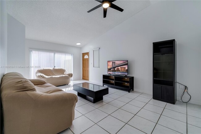 Building Photo - 17841 SW 145th Ave