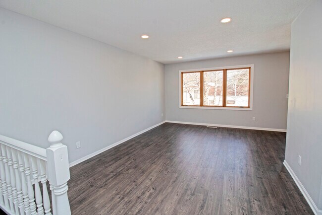 Building Photo - 7250 122nd Ave N