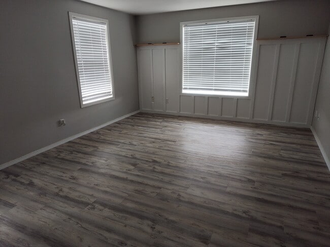 Building Photo - 4211 Holland Ln