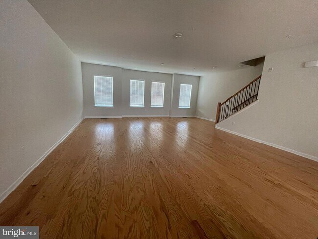 Building Photo - 103 Vaughn Dr Ext